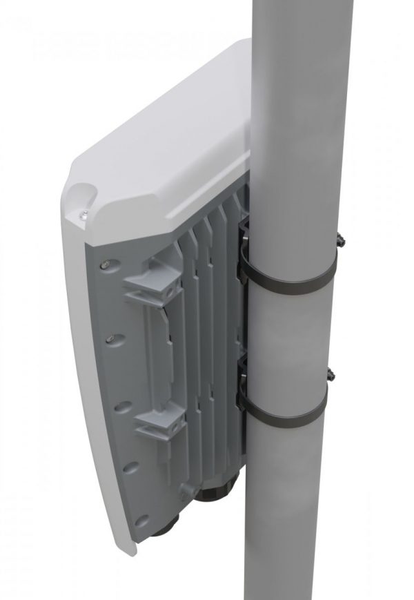 Mikrotik CRS504-4XQ-OUT network switch Managed L3 Fast Ethernet (10/100) Power over Ethernet (PoE) 1U White - Image 7